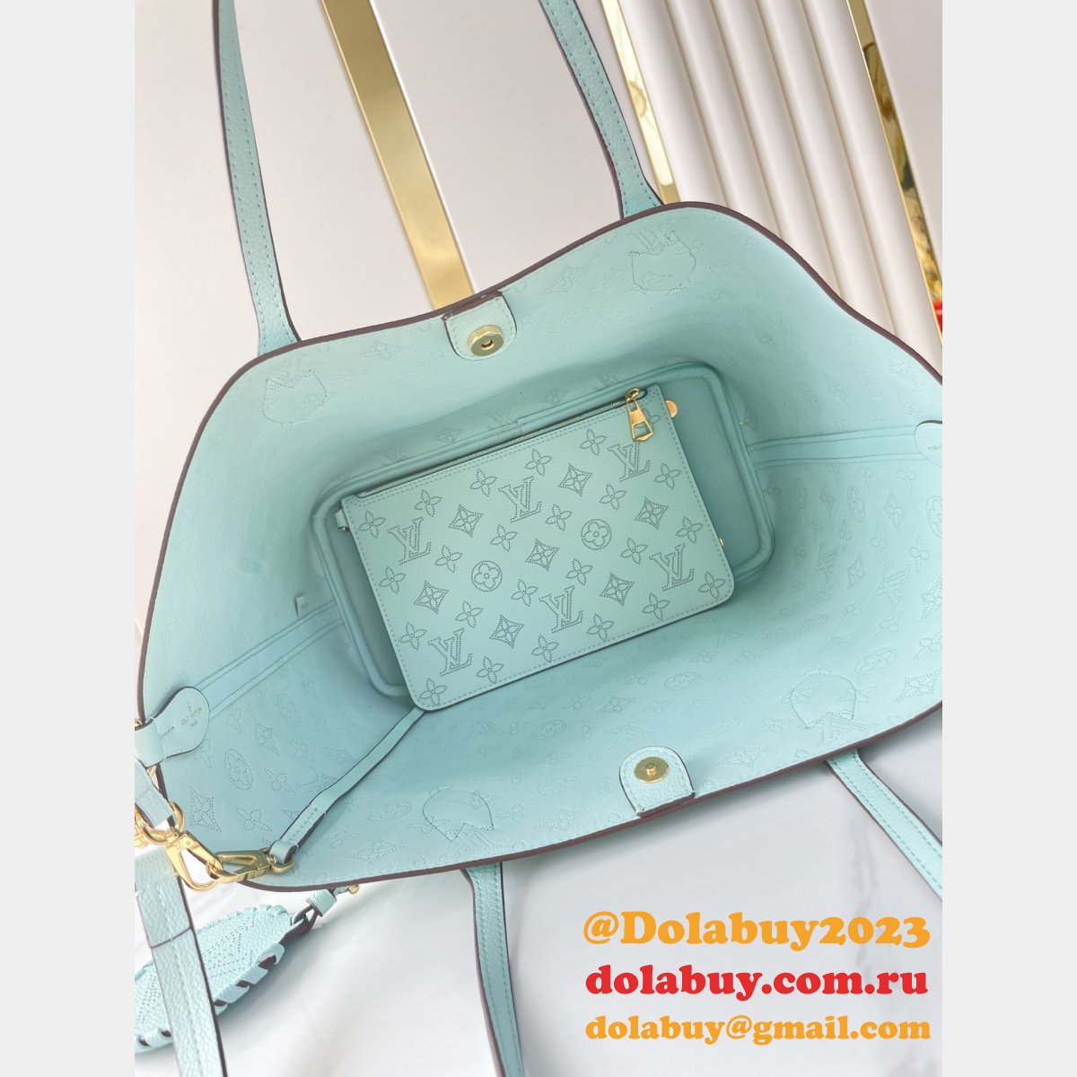 7 Star LOUIS VUITTON BLOSSOM Medium M24930 neverfull bag