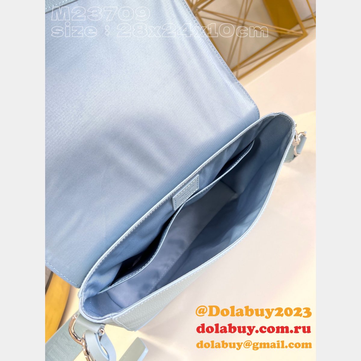 Louis Vuitton Fake Takeoff Messenger LV Aerogran M23709 Bag