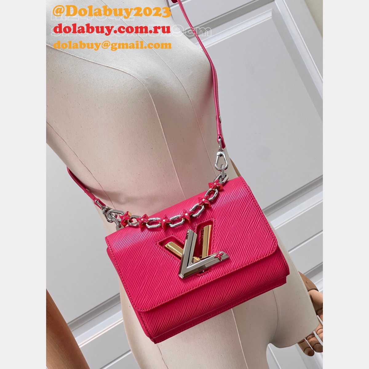 Louis Vuitton Duplicate Twist PM Epi M24042 Replica Bag