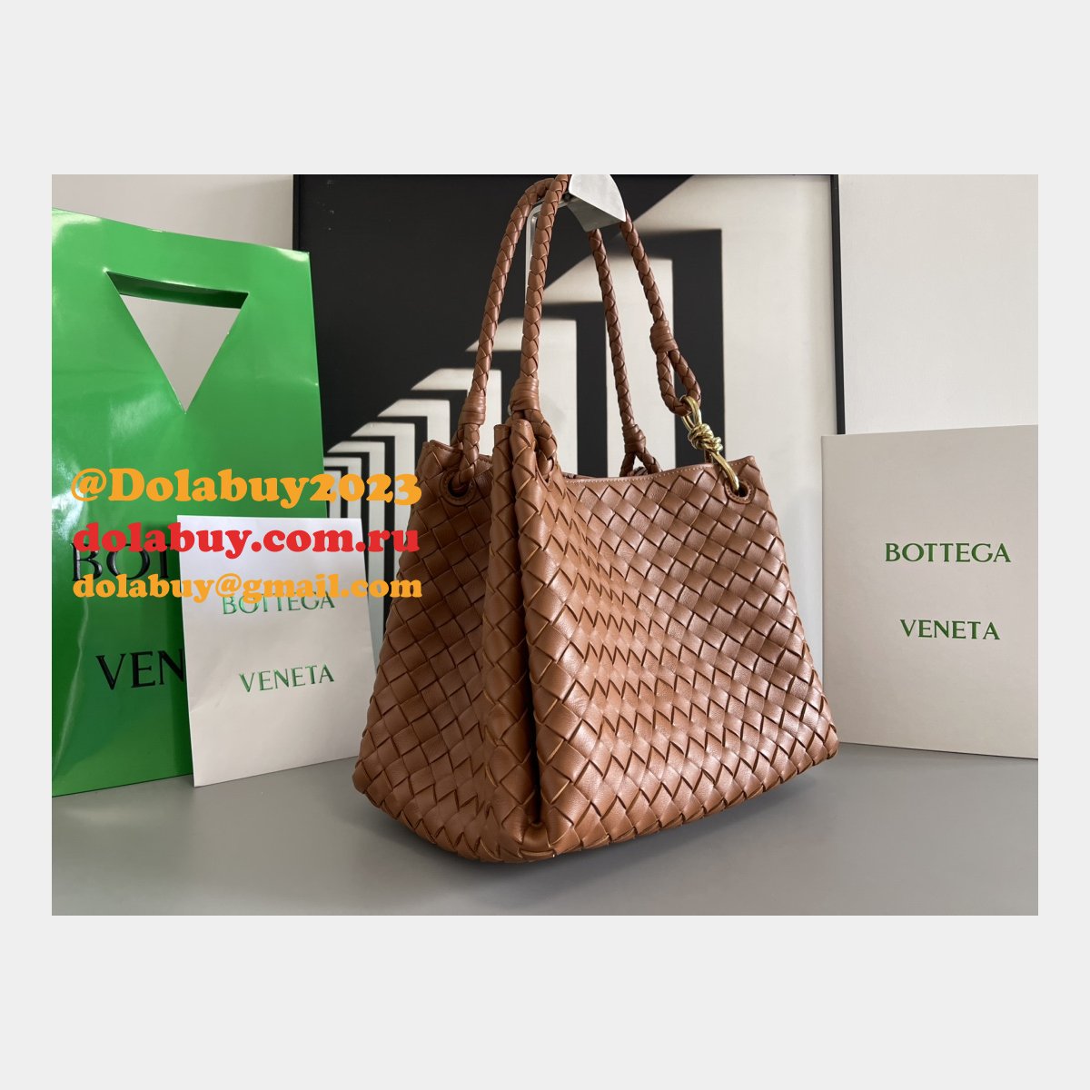 Luxury BV intrecciato 796571 Braided leather shoulder bag