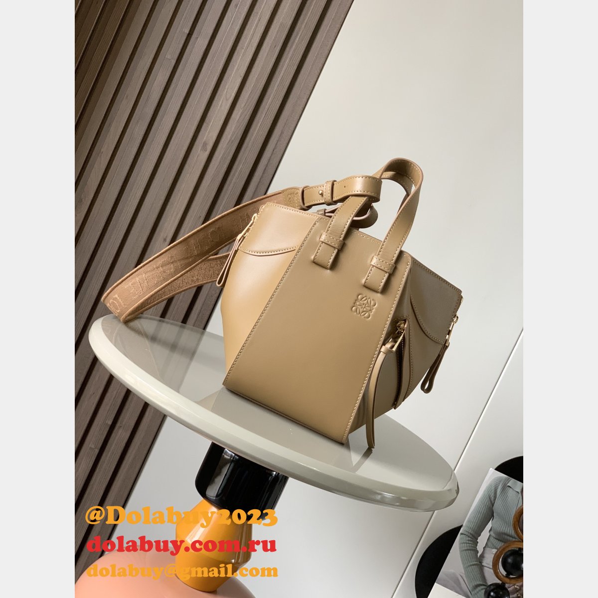 Compact Top Quality Loewe Hammock Bag In Satin Calfskin 20.8cm