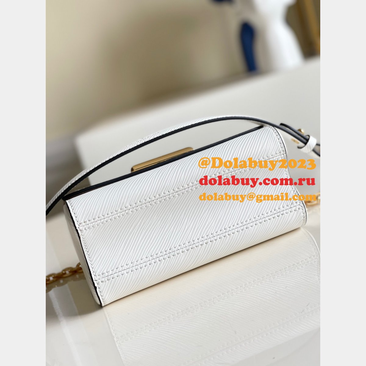 Louis Vuitton Replicas Twist PM Epi Leather M50332 Black/White 7 Star