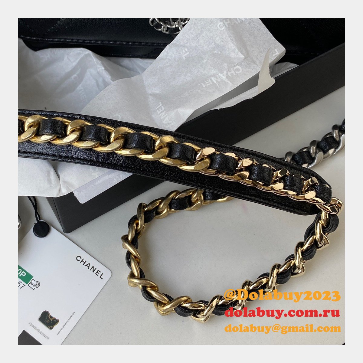 Designer New WOC AP0957 Replica Wallet on Chain 21c Crochet