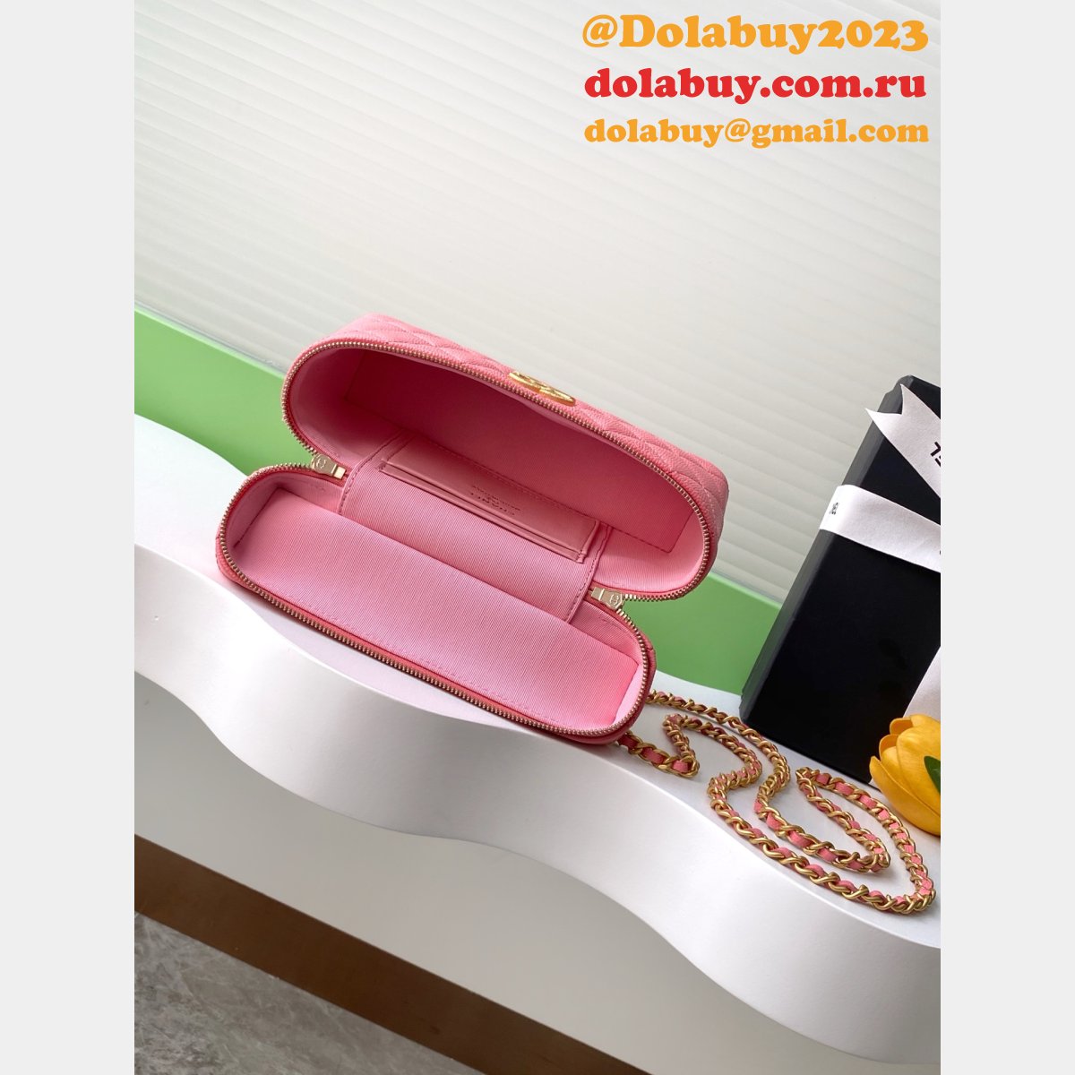 Replica AP4483 Classic Clutch With Chain Knockoff Bag