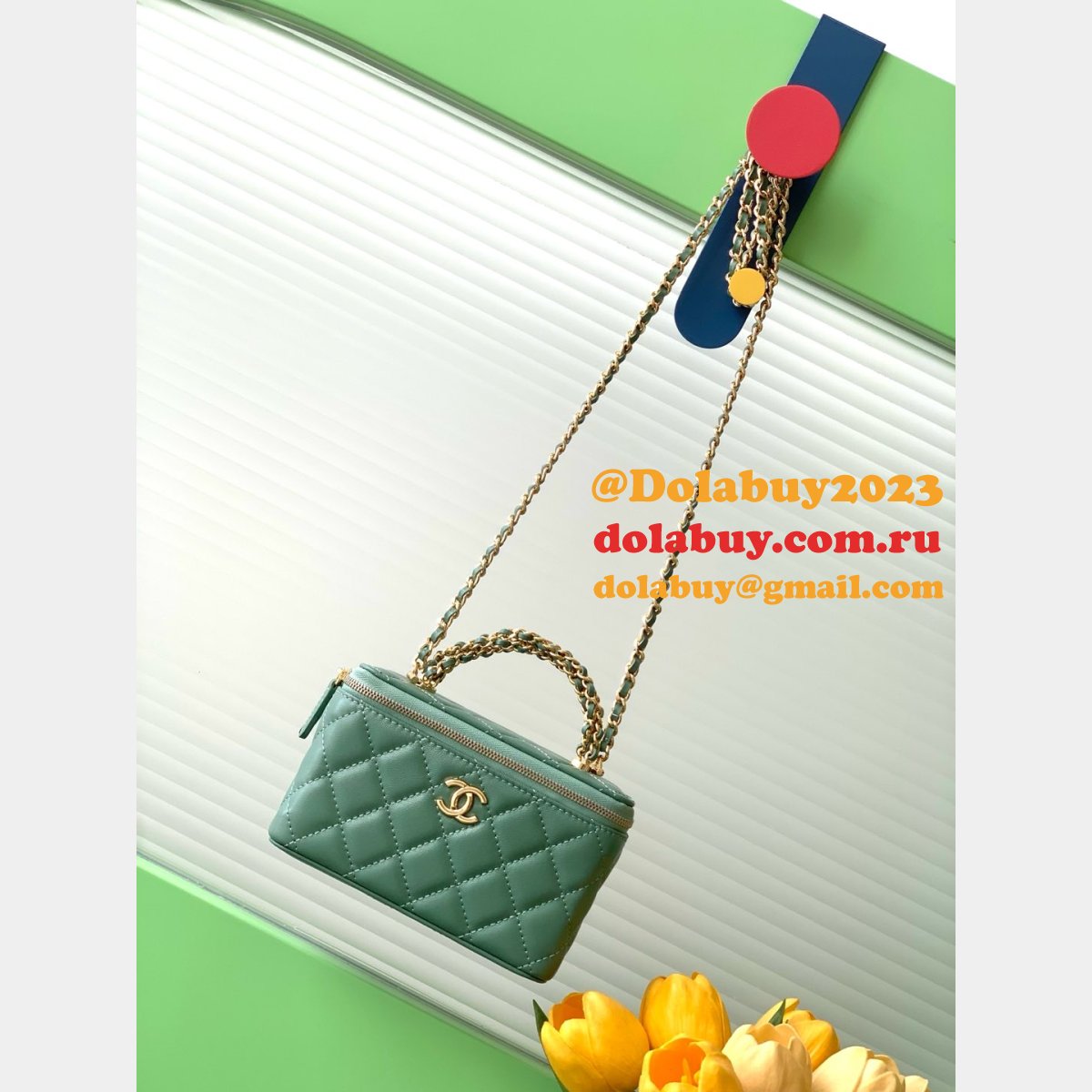 Replica AP4168 Vanity Clutch With Chain Shiny 1:1 Mirror Bag