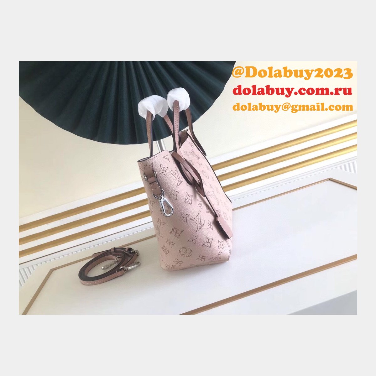 7 Star Louis Vuitton Mahina M54353/M54350 Hina Handbags