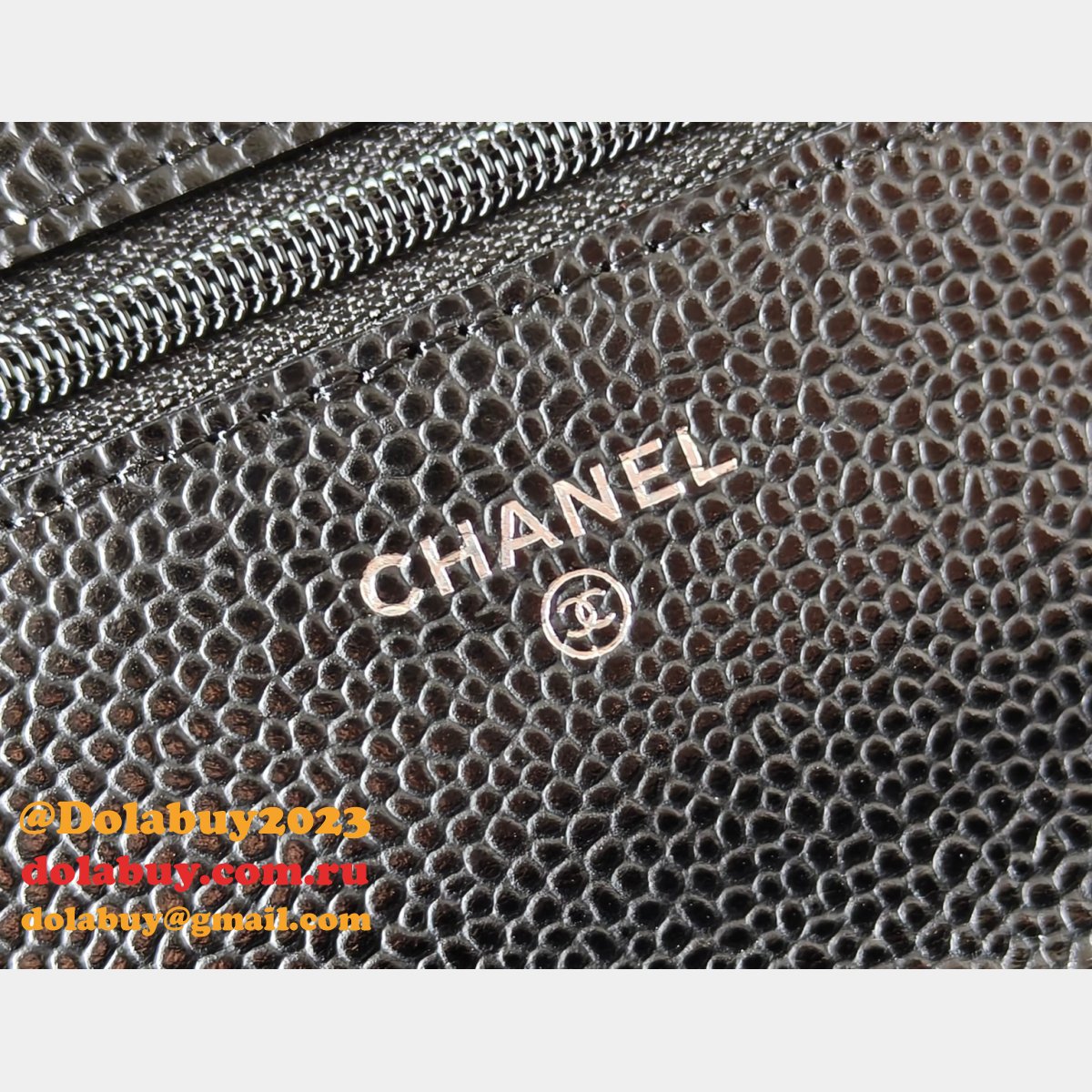 Fashion AP4241 Chain Wallet Knockoff Black Bag