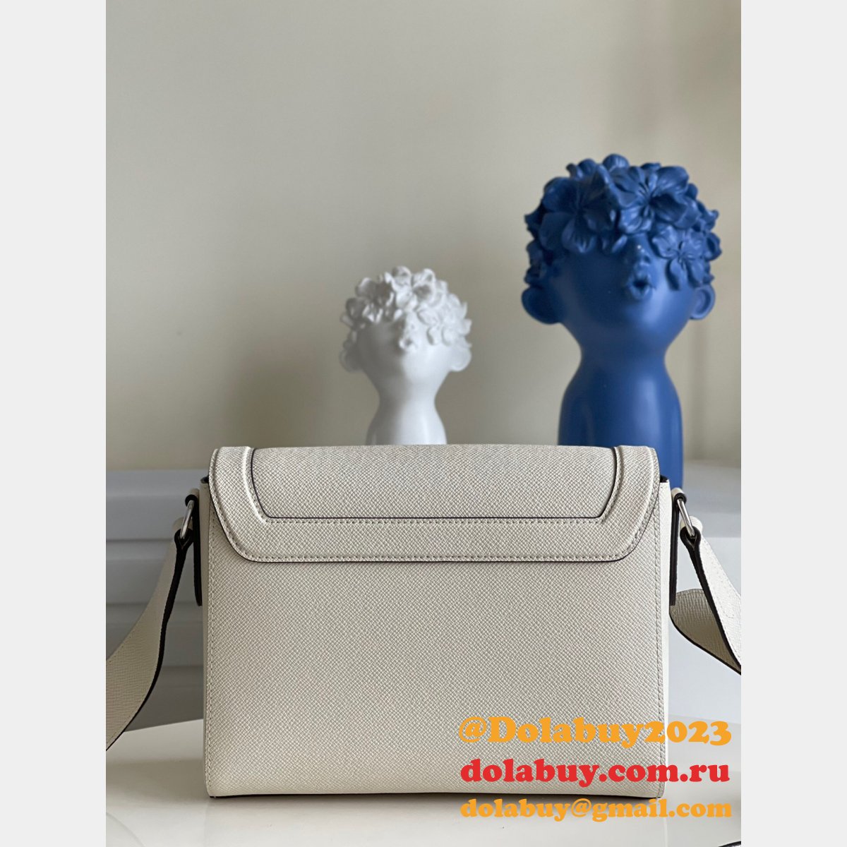 How To Buy Replica Louis Vuitton M30807 New Flap Messenger Taiga Online