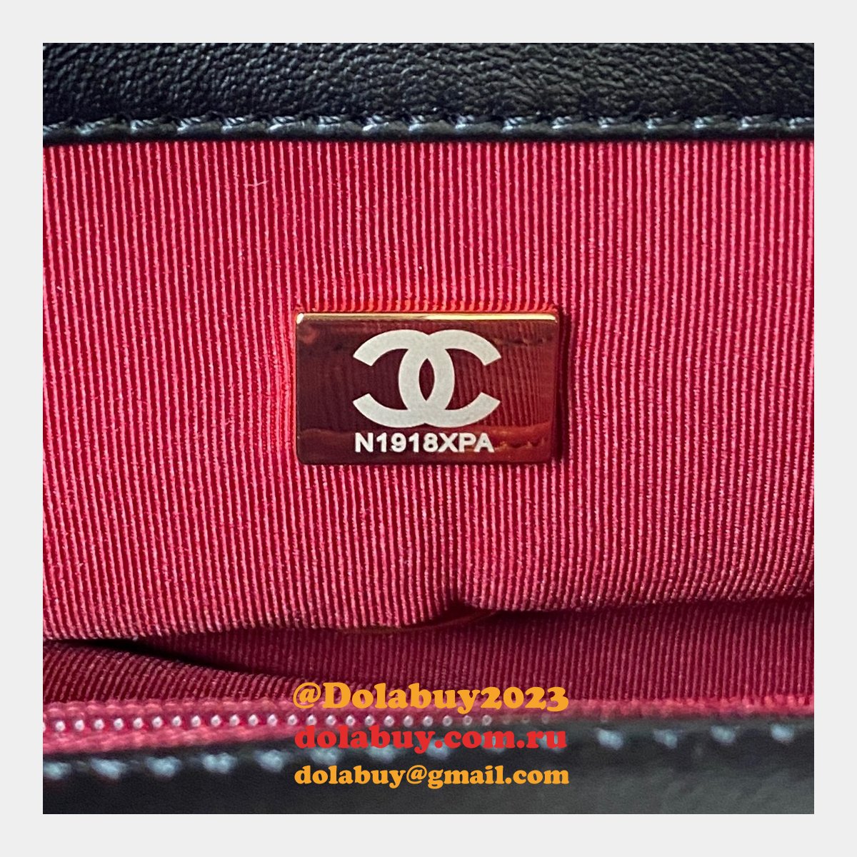 Perfect Copy Top Quality AS4012 Flap Black Replica Bag