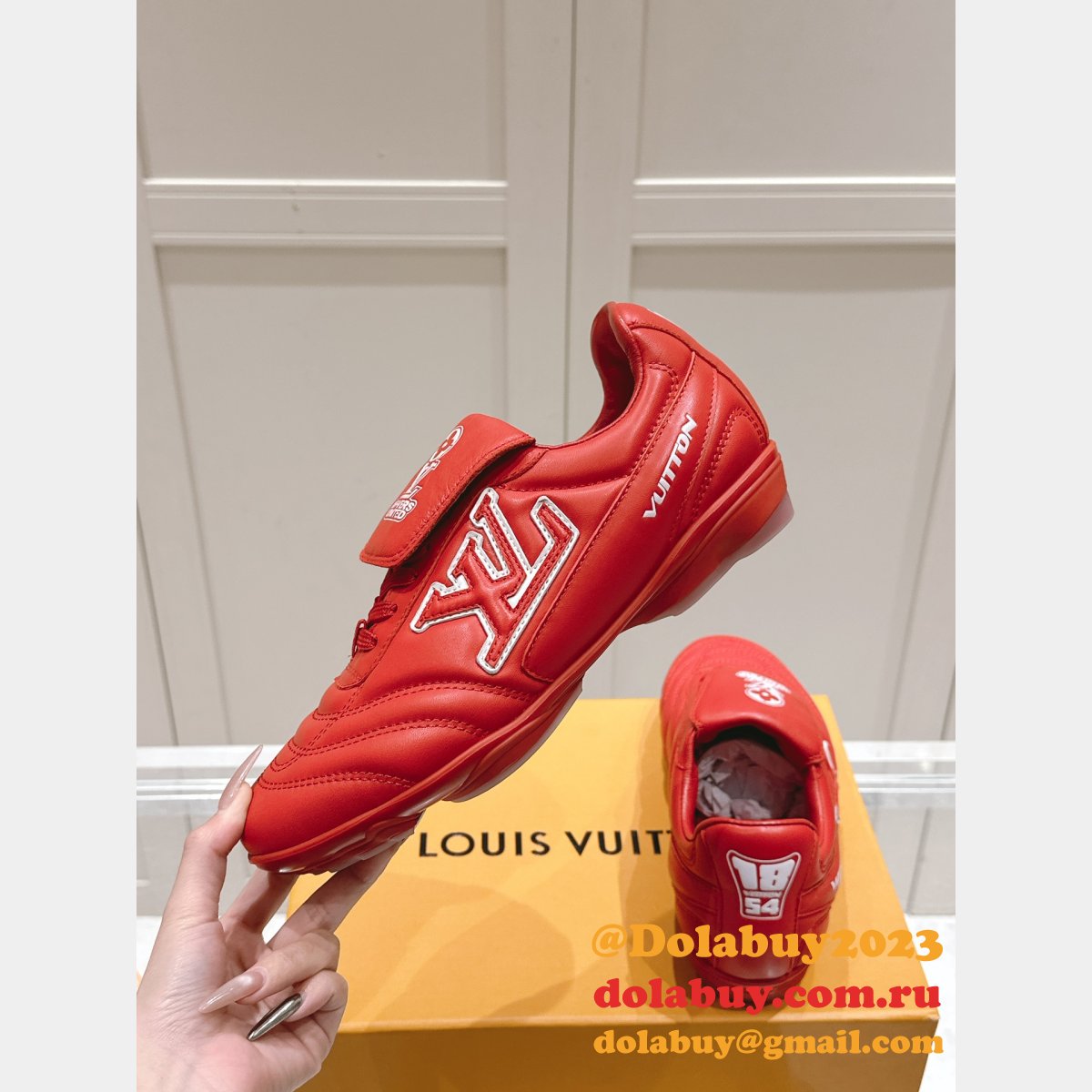 Wholesale 7 Star LV Footprint Soccer Sneaker