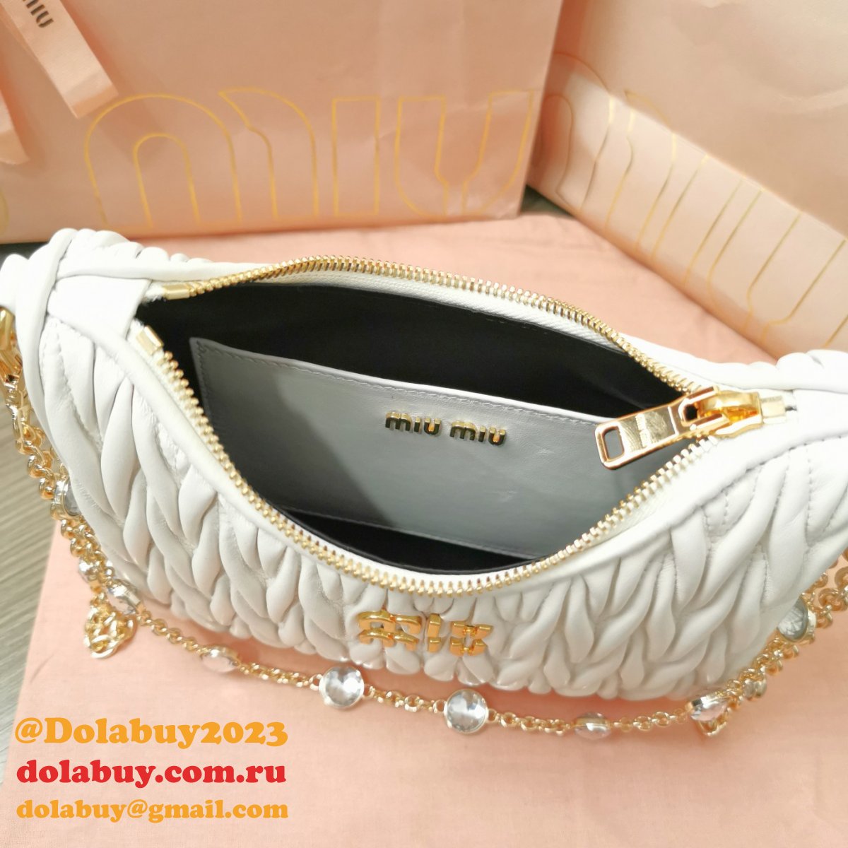 Best 2024 Replica Miu Miu Matelasse 5BH211 Quality Fake Bag