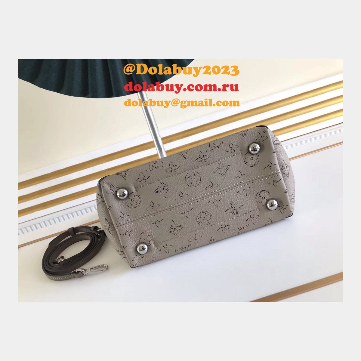 7 Star Louis Vuitton Mahina M54353/M54350 Hina Handbags
