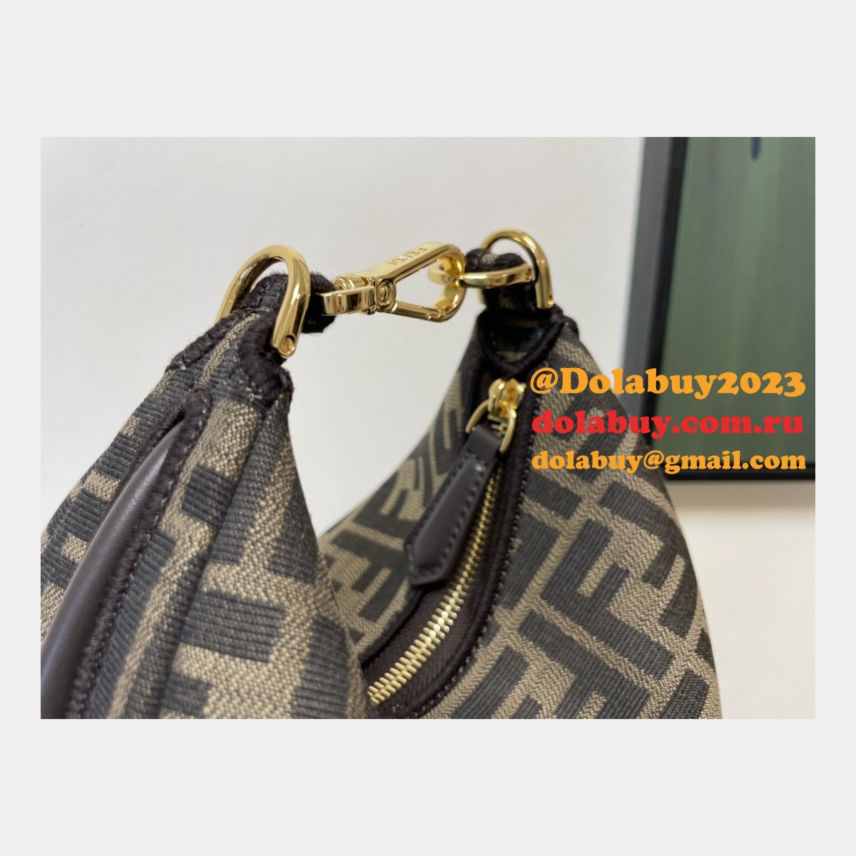 our dolabuy best praphy 56853 designer replica F**di bag