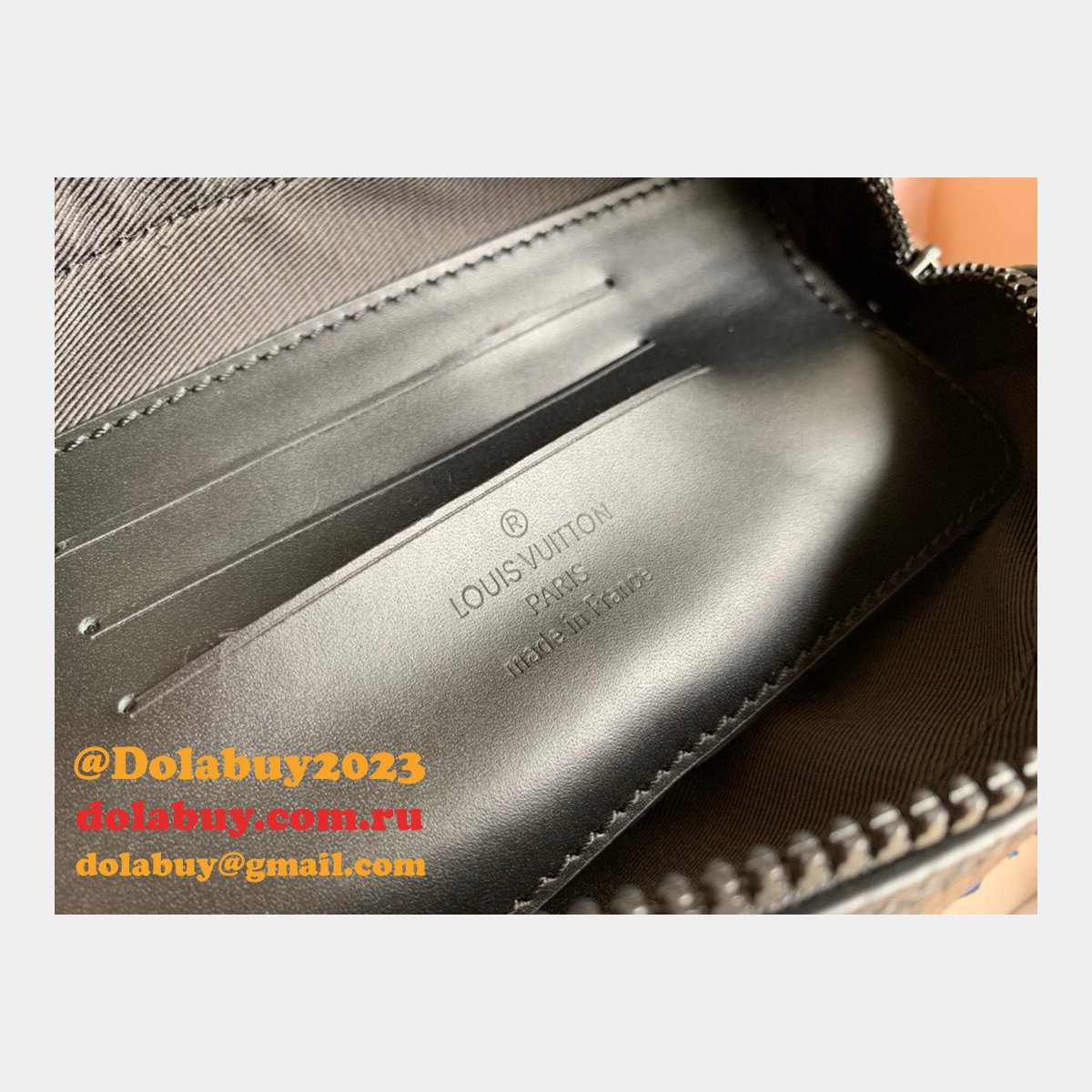 Top Quality Fake Louis Vuitton M55703 Pochette Volga Taurillon Monogram Black