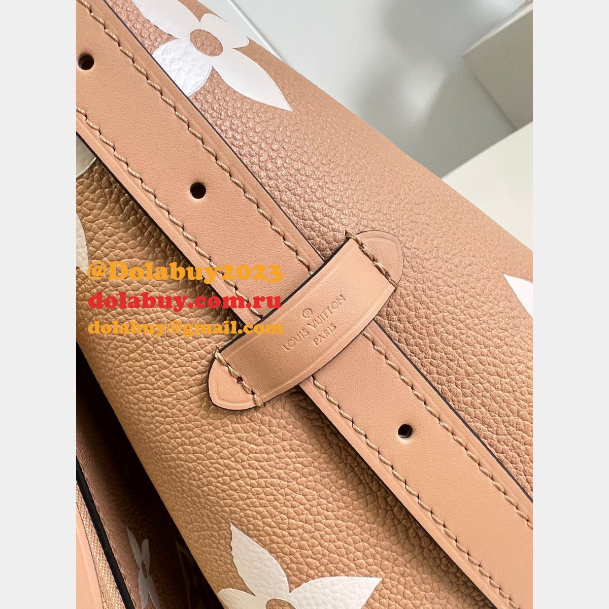 Luxury Louis Vuitton M46293 CarryAll Designer Replicas Bags