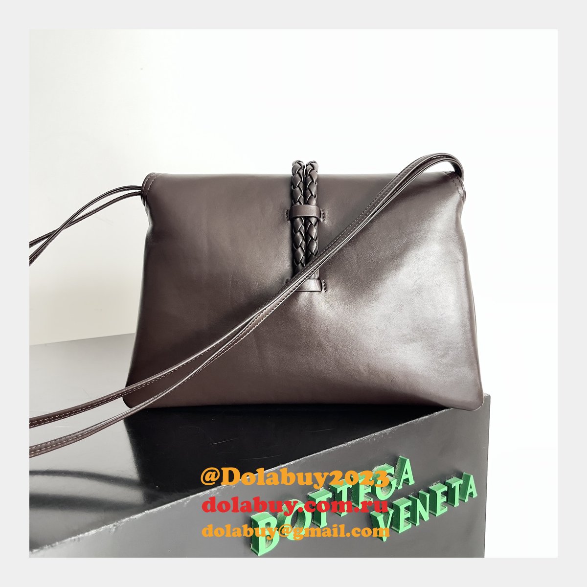 Best BOTTEGA VENETA Medium Liberta Replica Bag