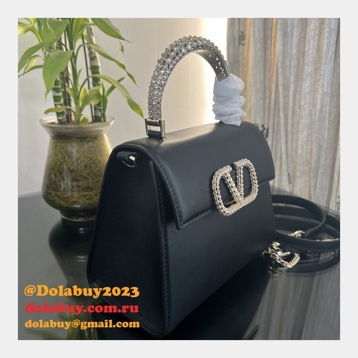 Top Quality Valentino VSLING Small Calf Handbag 2082