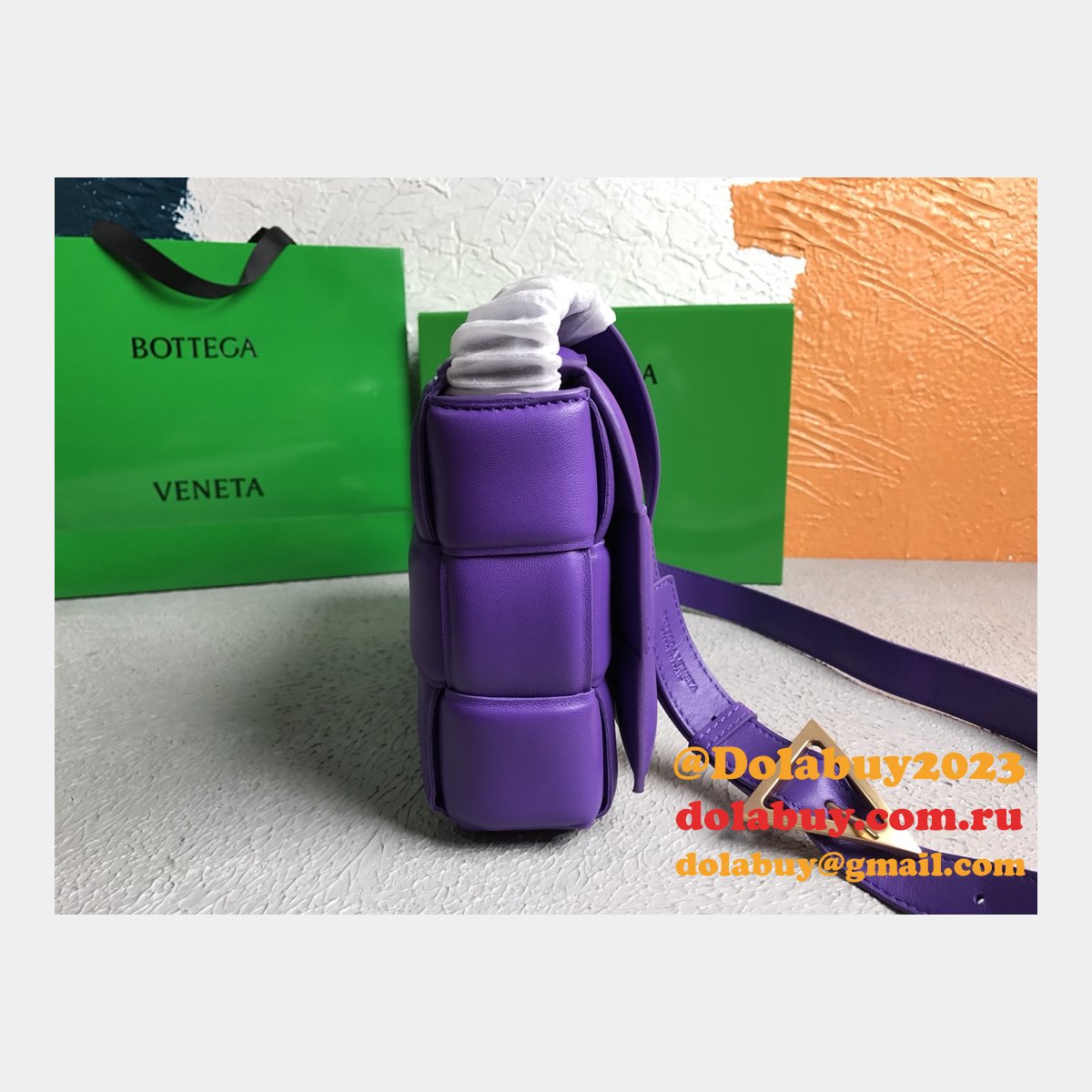 Bottega Veneta Best Replica Maxi Intreccio Cassette Nappa leather shoulder bag