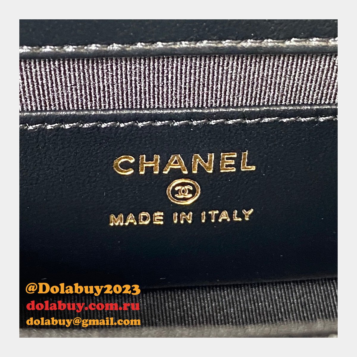 Inspired AP3485 Clutch With Chain Replica Shiny Bags