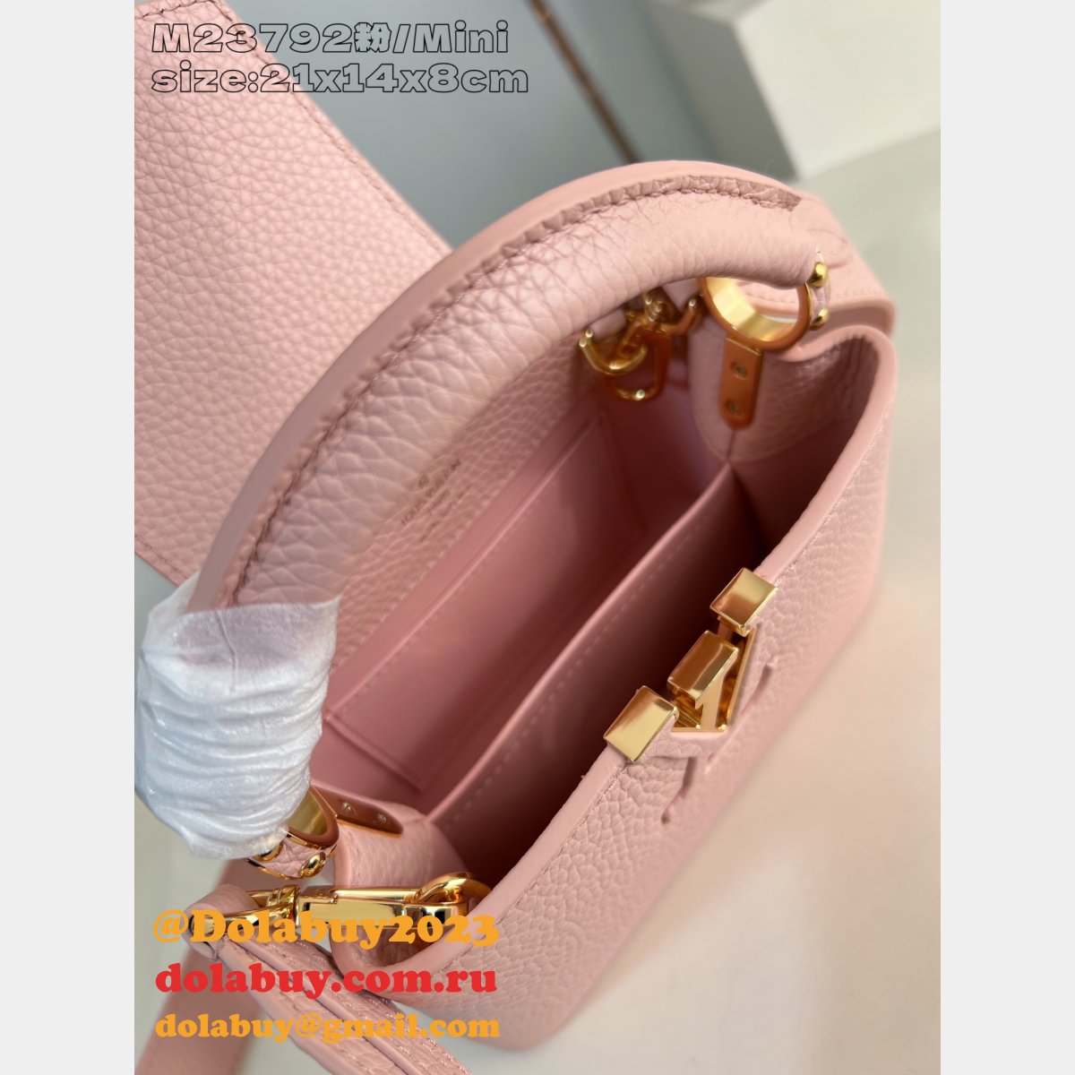 Replica Louis Vuitton Capucines BB Fashion Taurillon M23792 Bag