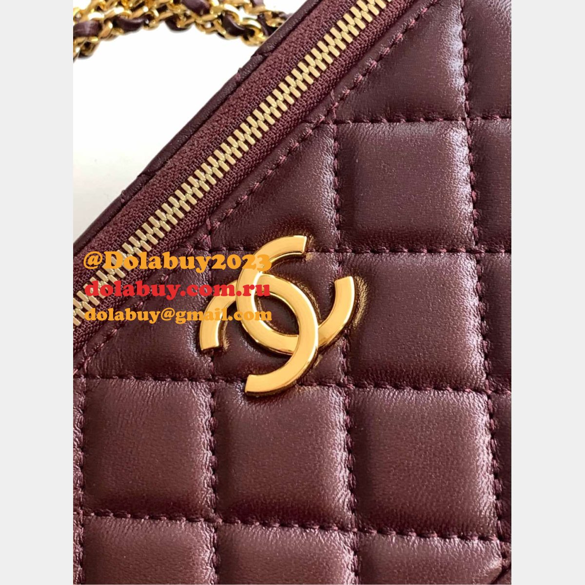 Replica AP4168 Vanity Clutch With Chain Shiny 1:1 Mirror Bag