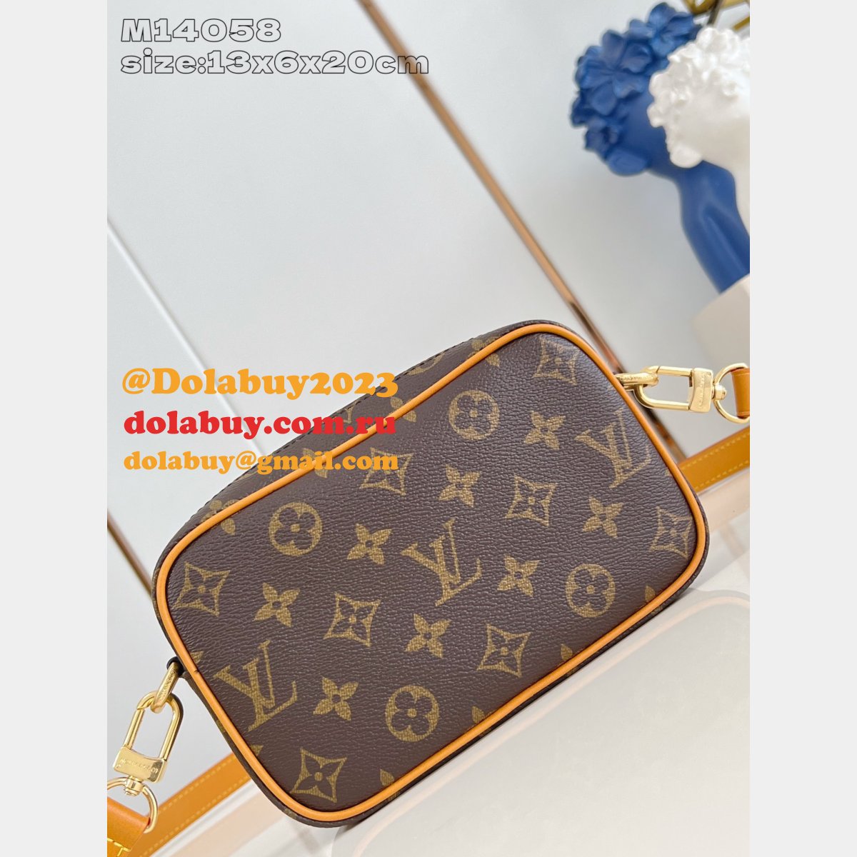 Louis Vuitton Trocadéro Wearable Luxury G69 M14058 Brown Wallet Fashion Show