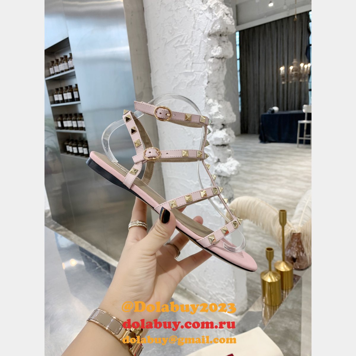 Wholesale VALENTINO ROCKSTUD FLAT CALFSKIN SANDAL WITH STRAPS