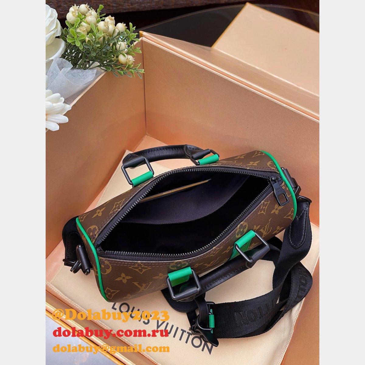 Louis Vuitton Inspired M46249 Keepall Bandouliere 25 Monogram Copy Bag