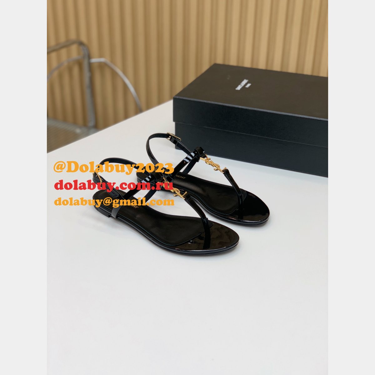 Top Quality SAINT LAURENT flat sandals