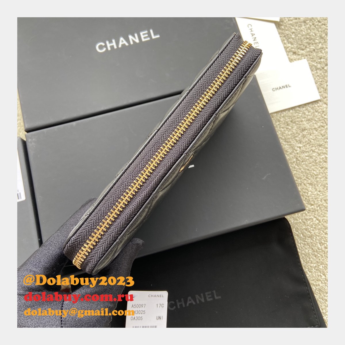 Best CC Leather Matelasse Round Zipper Long Wallet A50097