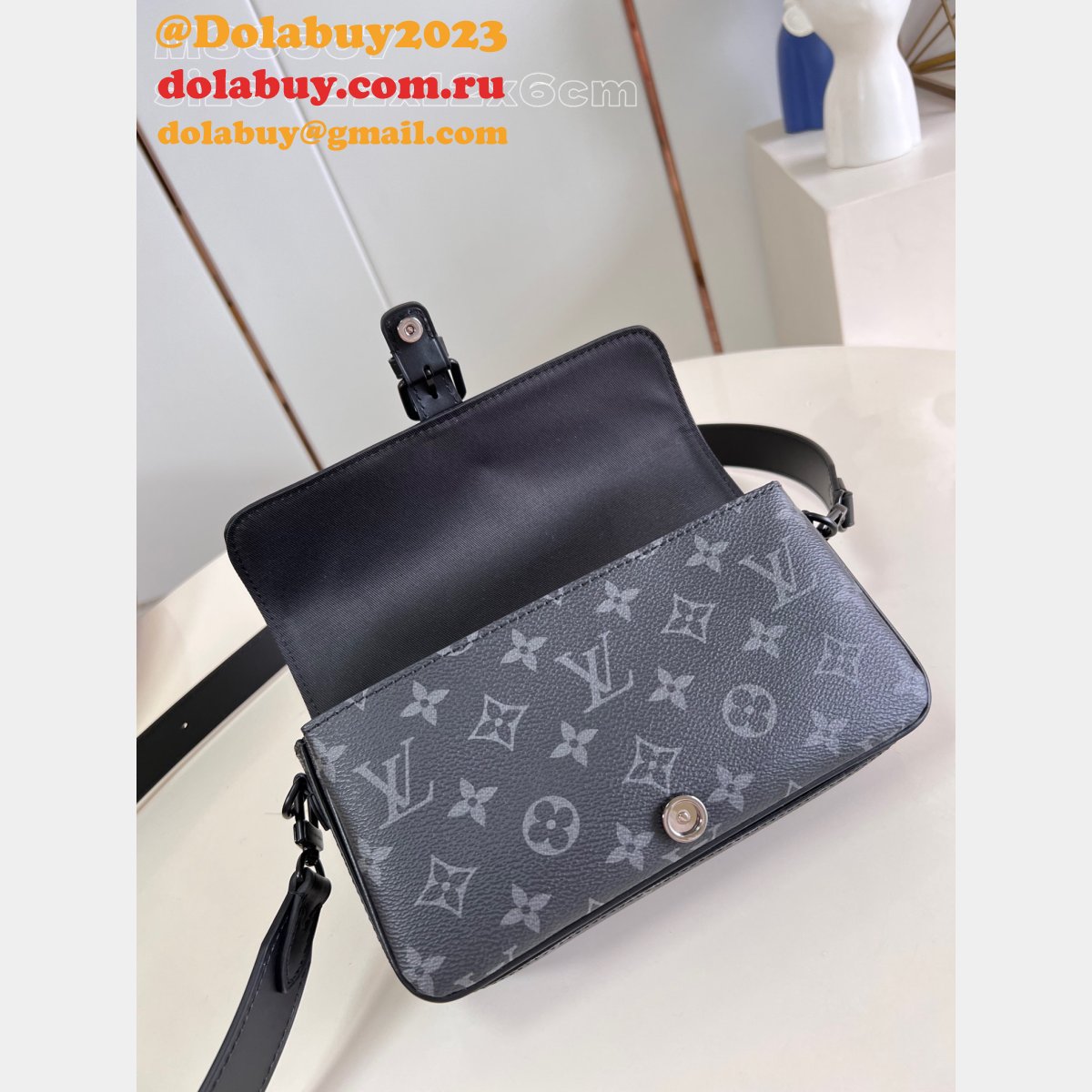 Best Louis Vuitton Montsouris Wearable Wallet M83567 Inspired Bag