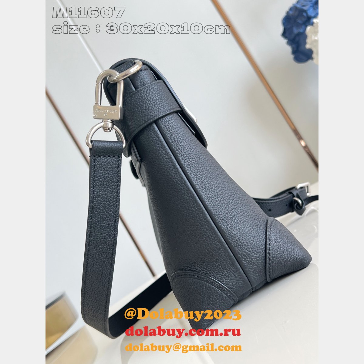 Replica Louis Vuitton Steamer Crossbody M11607 Black 1:1 Mirror Bag