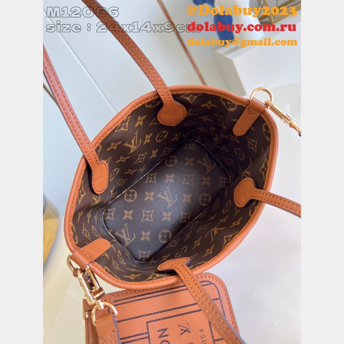 Louis Vuitton 7 Star M12099/M12066 Neverfull Bandoulière Inside Out Fake Bag