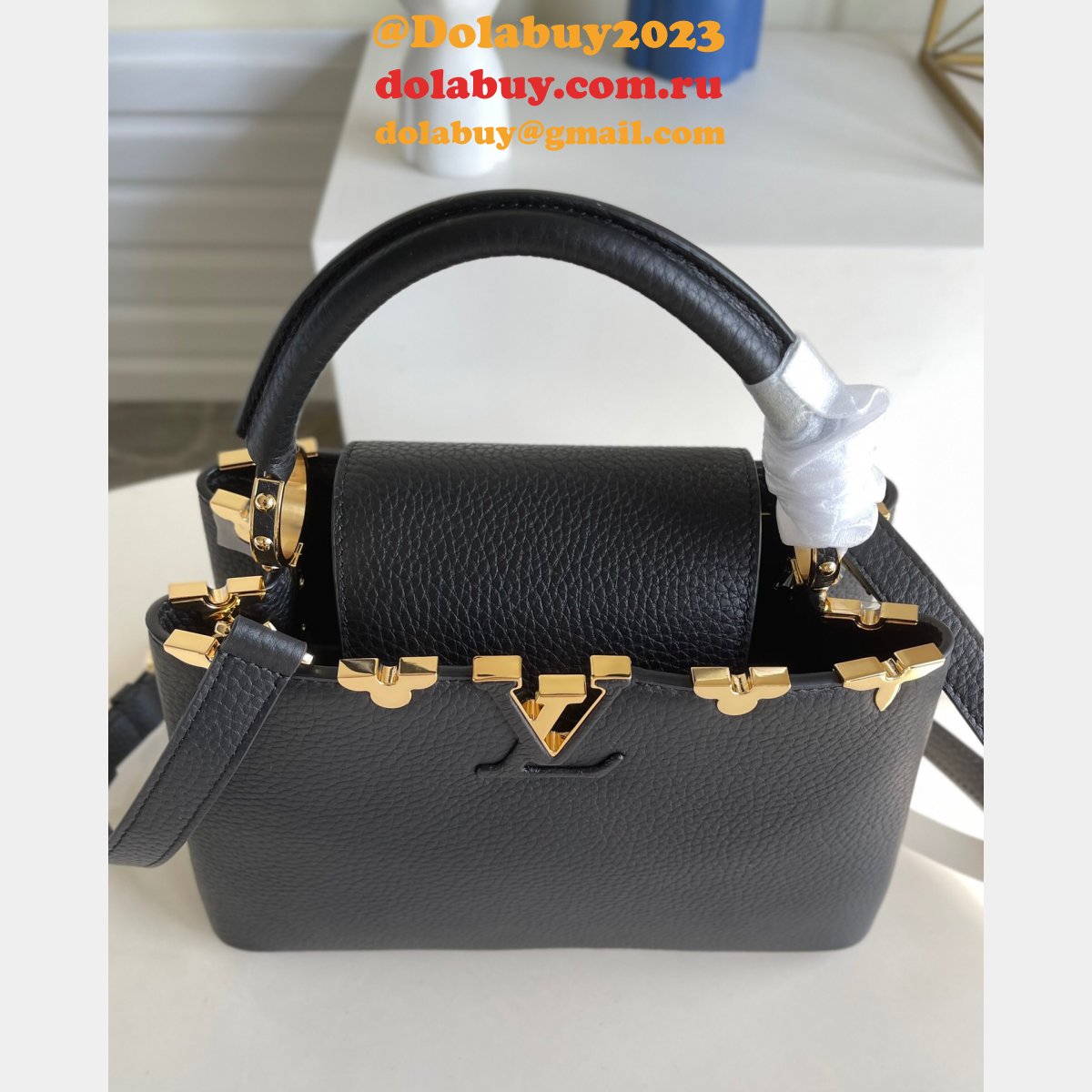How To Buy Cheap Louis Vuitton M54663/M54665 Capucines Bag From China