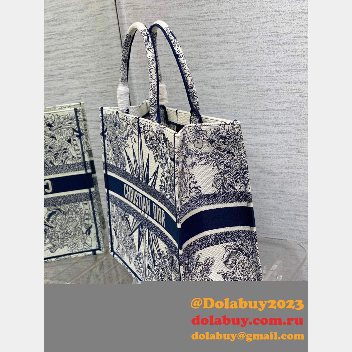 Replica Dior CD Book Tote 1:1 26.5/36/41.5cm bags Online Store