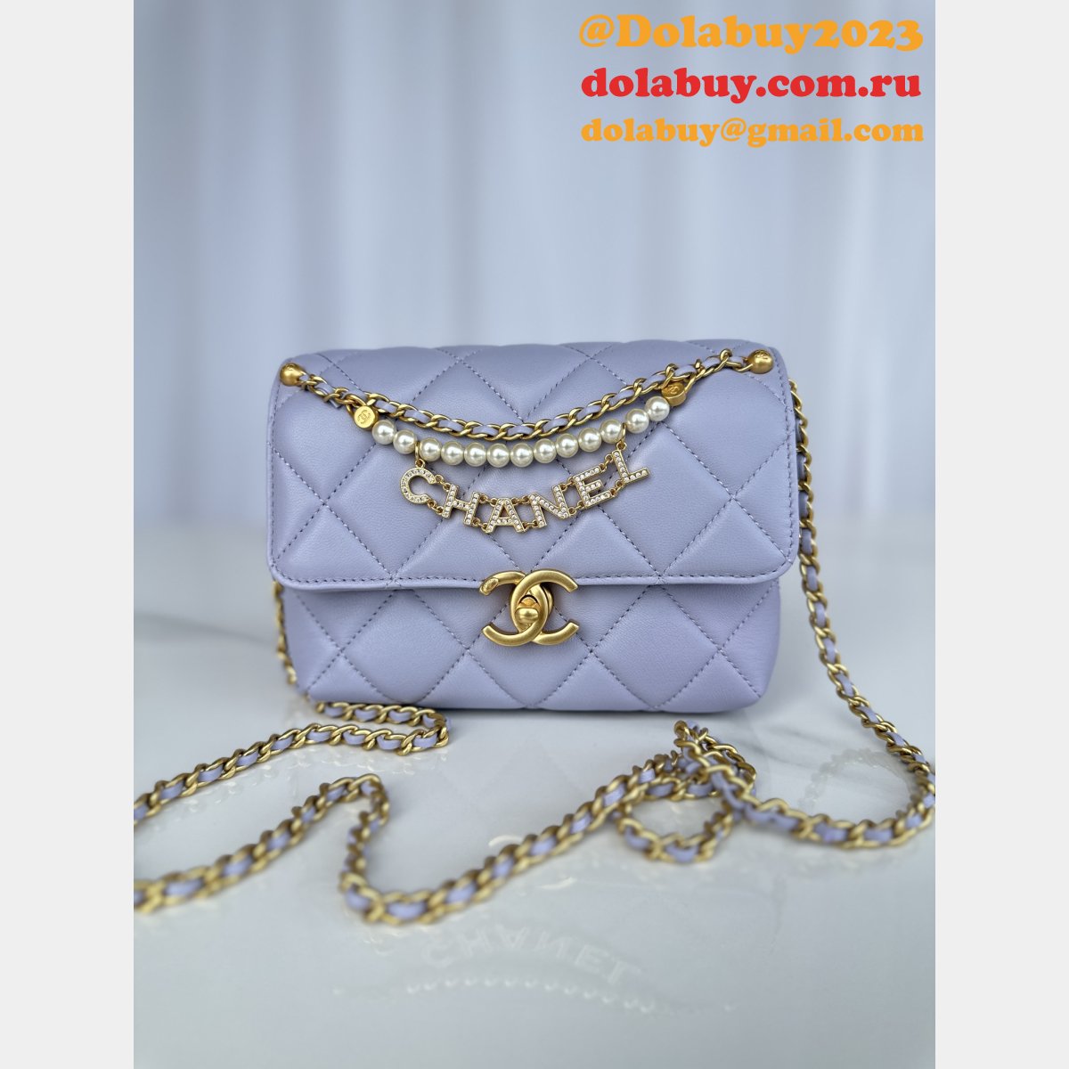 Top Quality CC Shiny Lambskin Crossbody Bag AS4986
