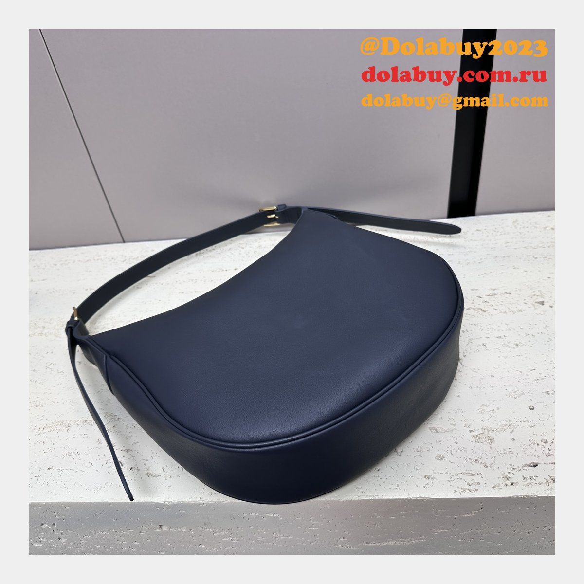 Best Heloise Cuir Triomphe Replica Celine 114712 Bag