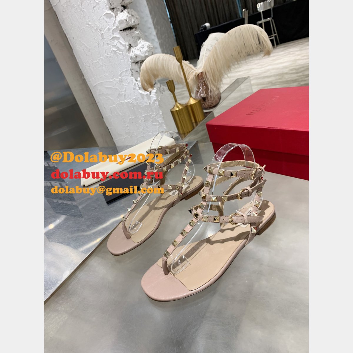 Valentino 1:1 Mirror ROCKSTUD METALLIC FLAT FLIP-FLOP SANDAL