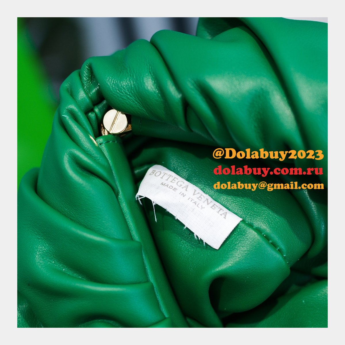 Where to find the Best Replicas Bottega Veneta 30CM Chain Pouch Bag Dupes