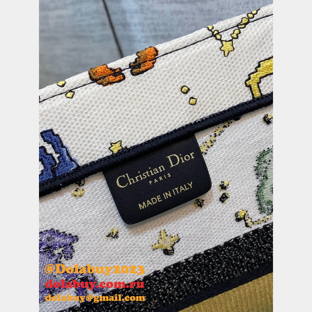 What Is High Quality Replicas CD Book Tote Bag