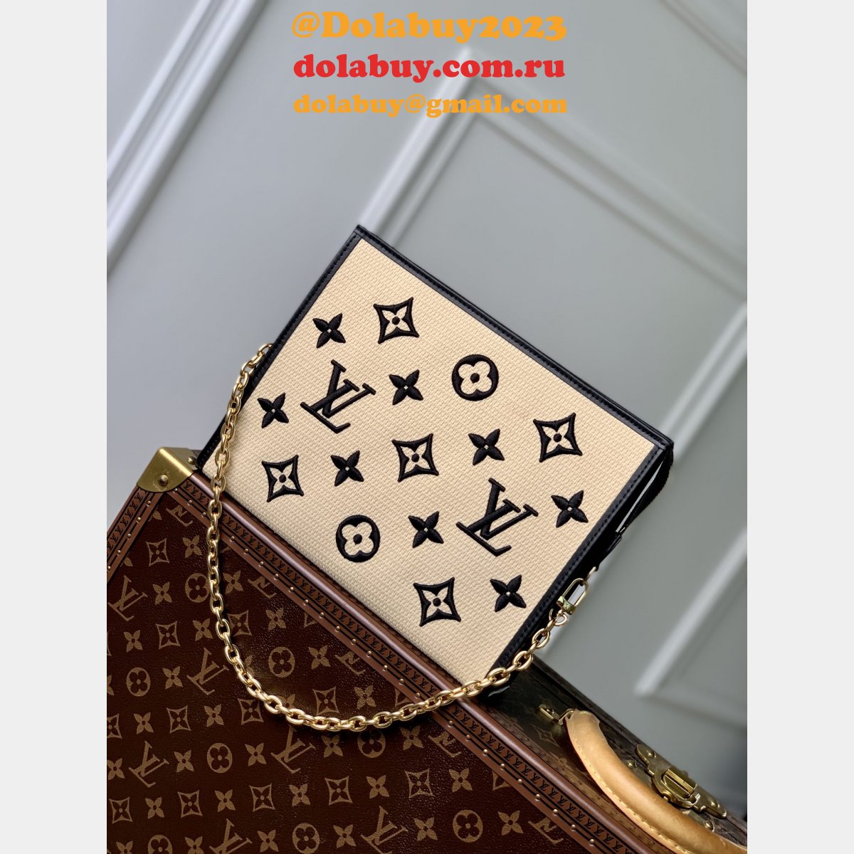 Toiletry Pouch On Chain M82521 Top Louis Vuitton Replica Bag