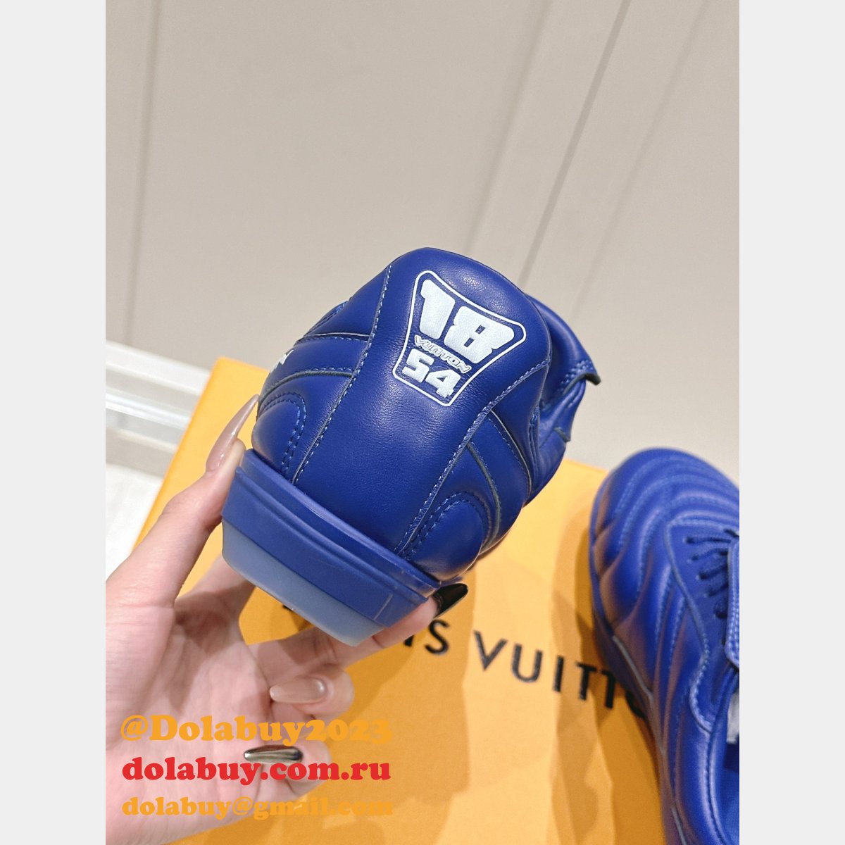 Wholesale 7 Star LV Footprint Soccer Sneaker