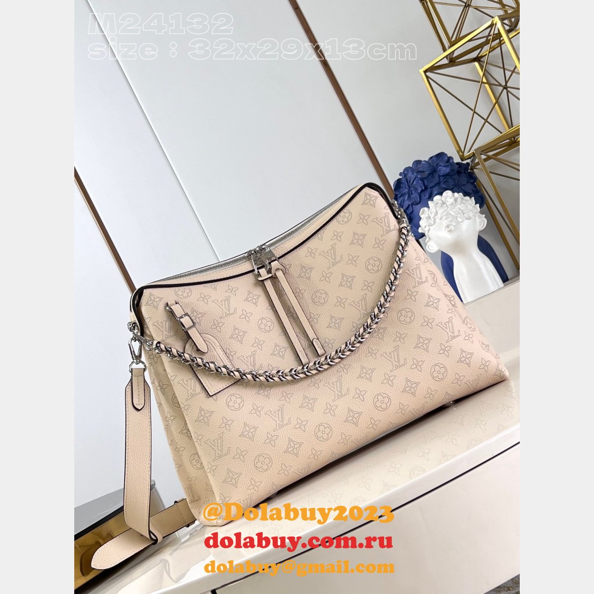 Hand It All MM Mahina M24133/M24132 Designers Louis Vuitton Fake Bag