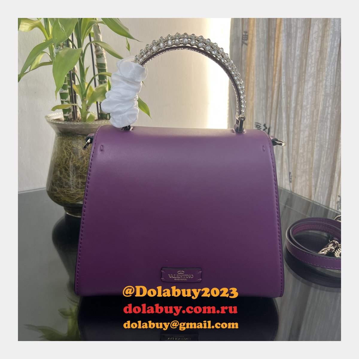 Top Quality Valentino VSLING Small Calf Handbag 2082