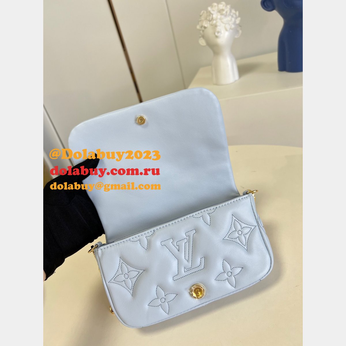 Buy Replica Louis Vuitton M81398/M81399/M81400 Wallet Luxury Strap Bubblegram