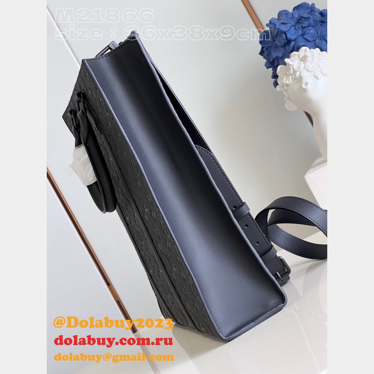 Sac Replica Plat M21866 NV Monogram Taurillon Fake Louis Vuitton Bags