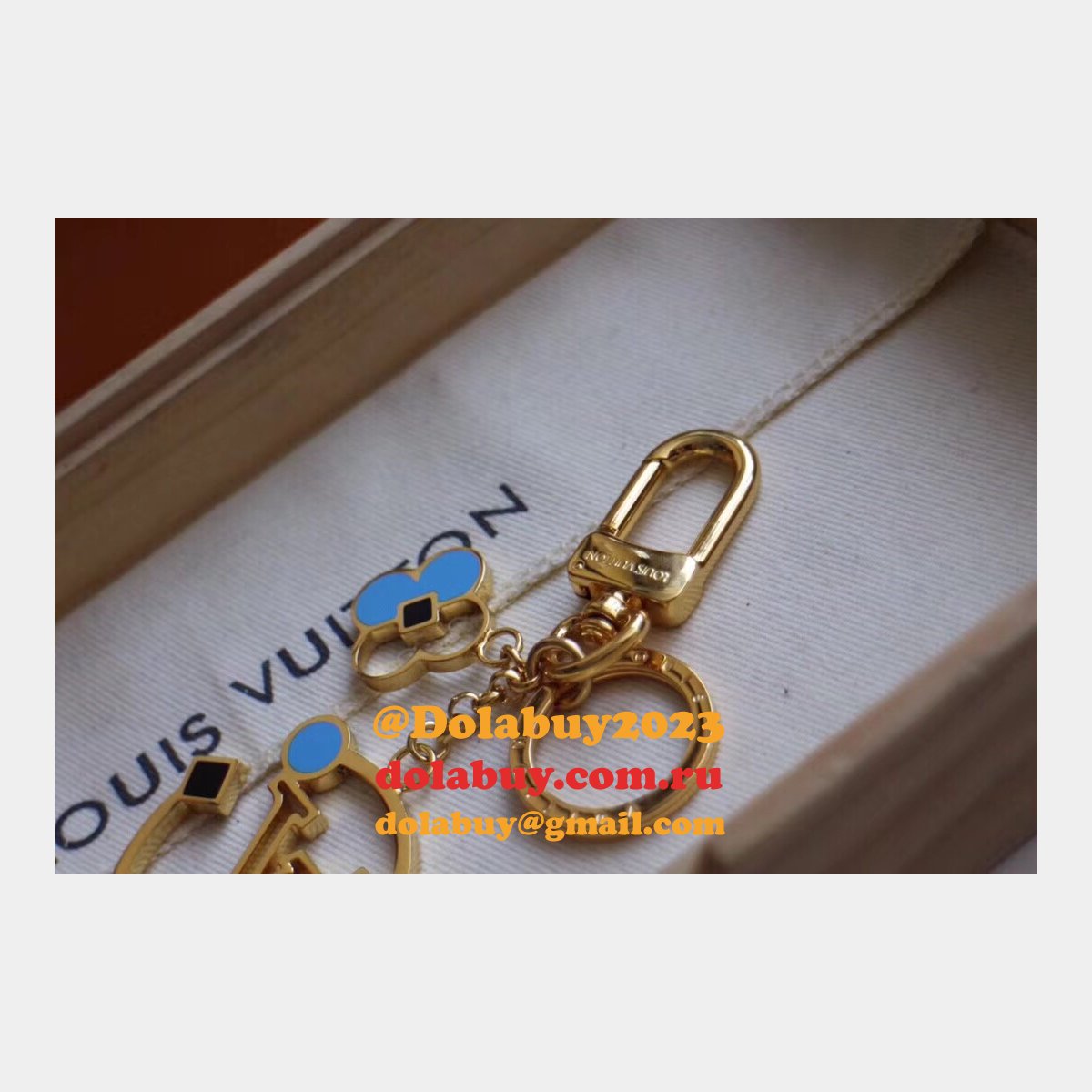 High Quality Louis Vuitton Monogram Delight Bag Charm and Key Holder