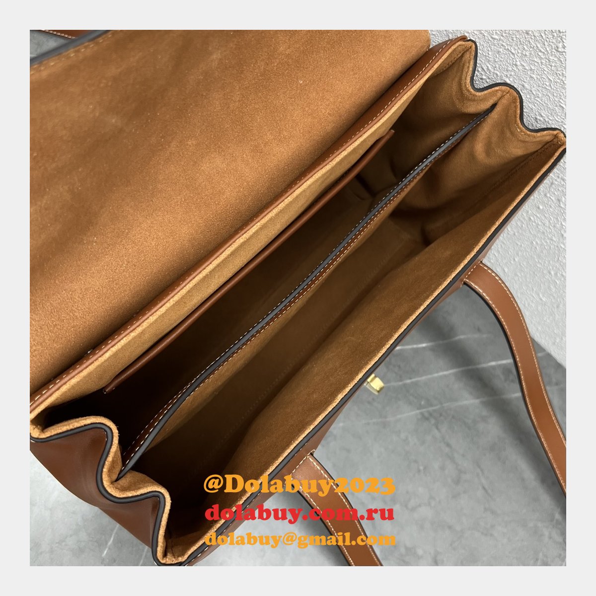 High Quality CELINE SOFT 16 Office patent leather Medium