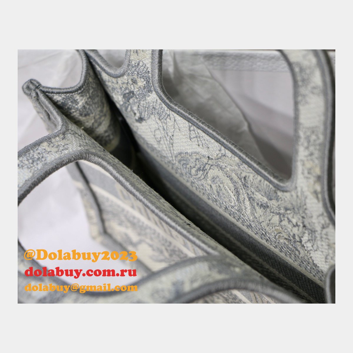 Top Quality Dior Replica Mini Book Tote Bag 22CM Canvas Embroidered