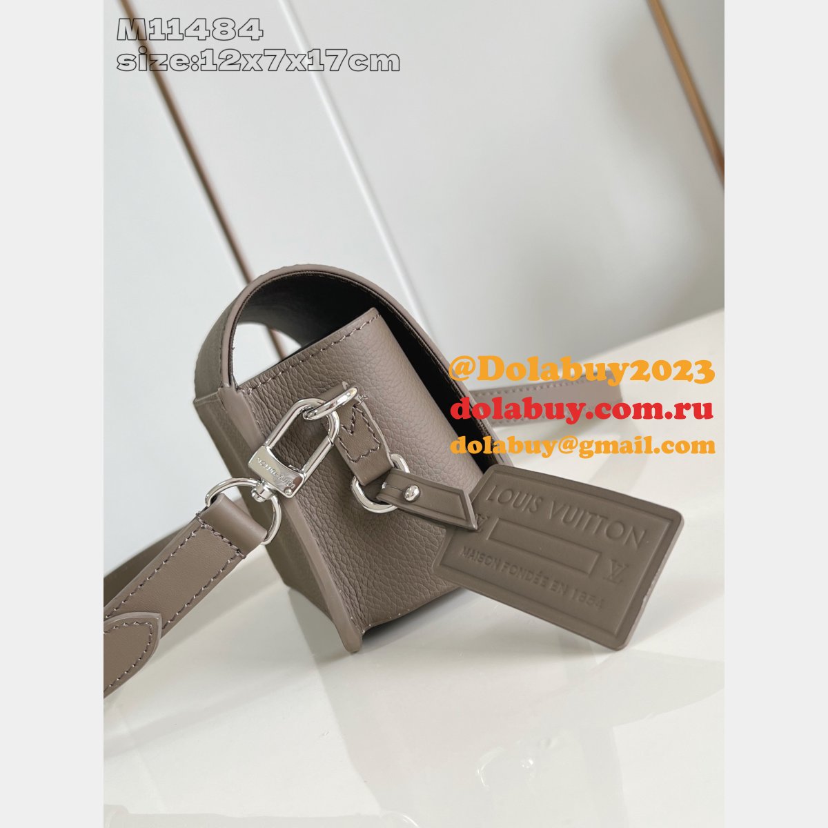 Louis Vuitton M11483/M11484 Fastline Wearable Wallet Luxury LV Aerogram